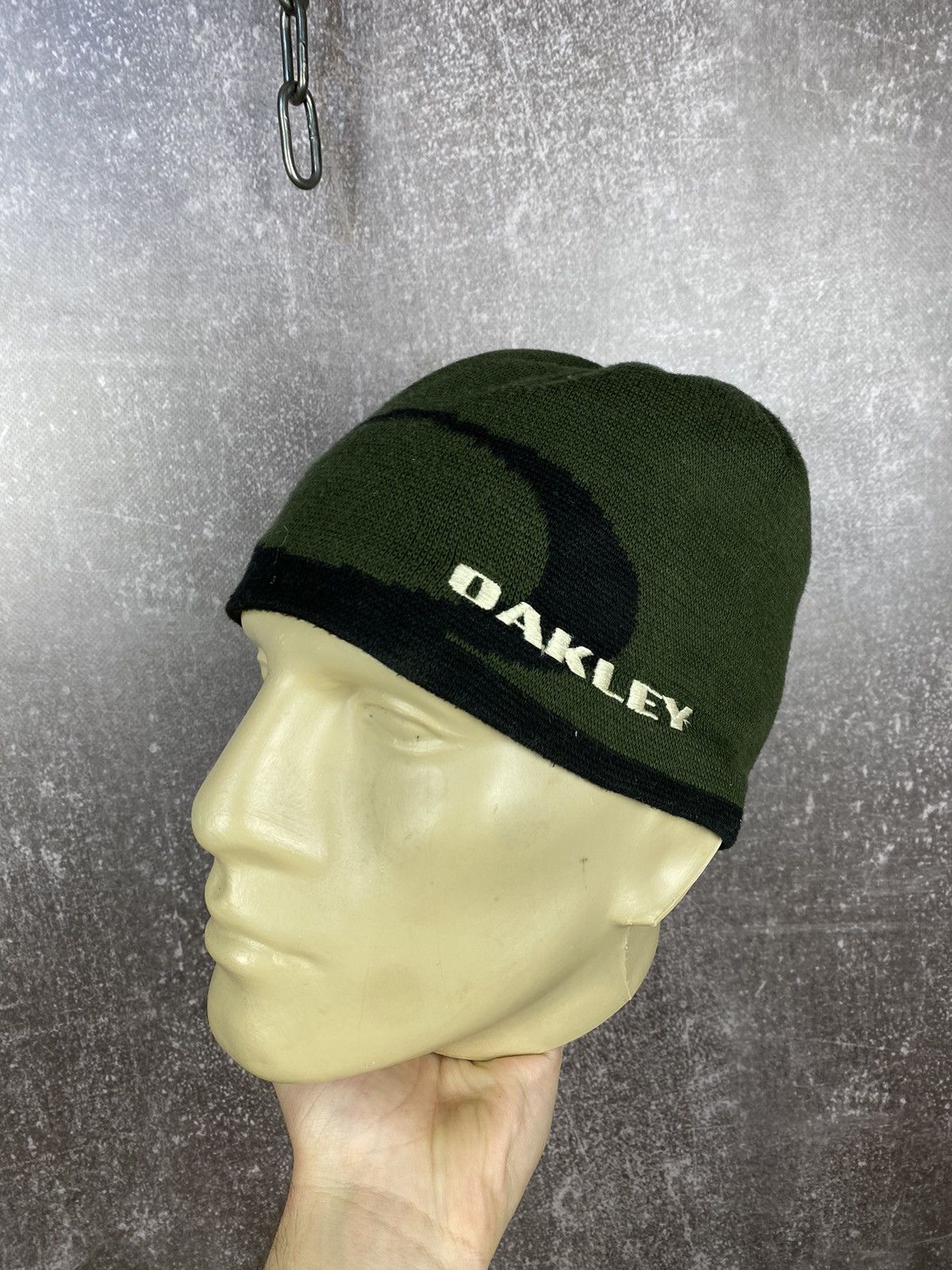 archive Oakley moscow hat ビンテージ Oakley Moscow Shop Hat