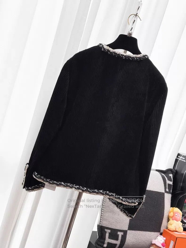 Chanel Chanel Corduroy four-pocket round-neck jacket Size S / US 4 / IT 40 - 3 Thumbnail