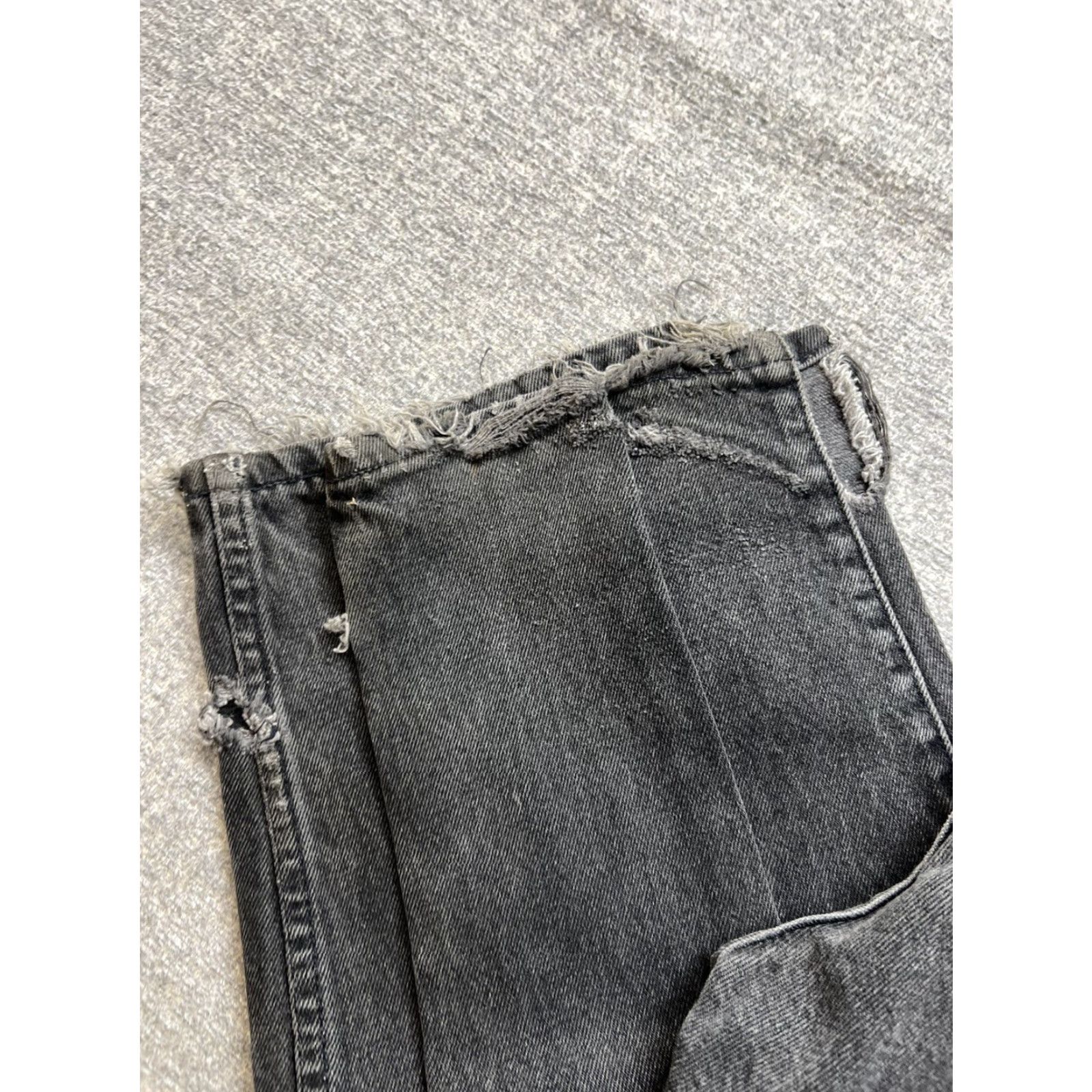 Levi's VINTAGE Levi's 540 Jeans Mens 35x30 Black Relaxed Denim 5-Pocket USA Made 90s Straight Belt Loops Boys Mens Size US 35 - 3 Thumbnail