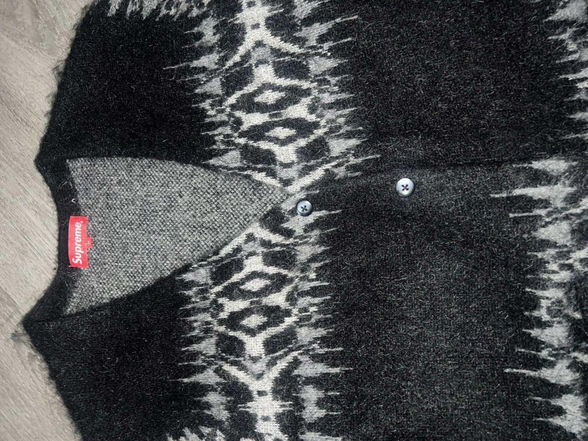 Supreme Abstract Stripe Cardigan