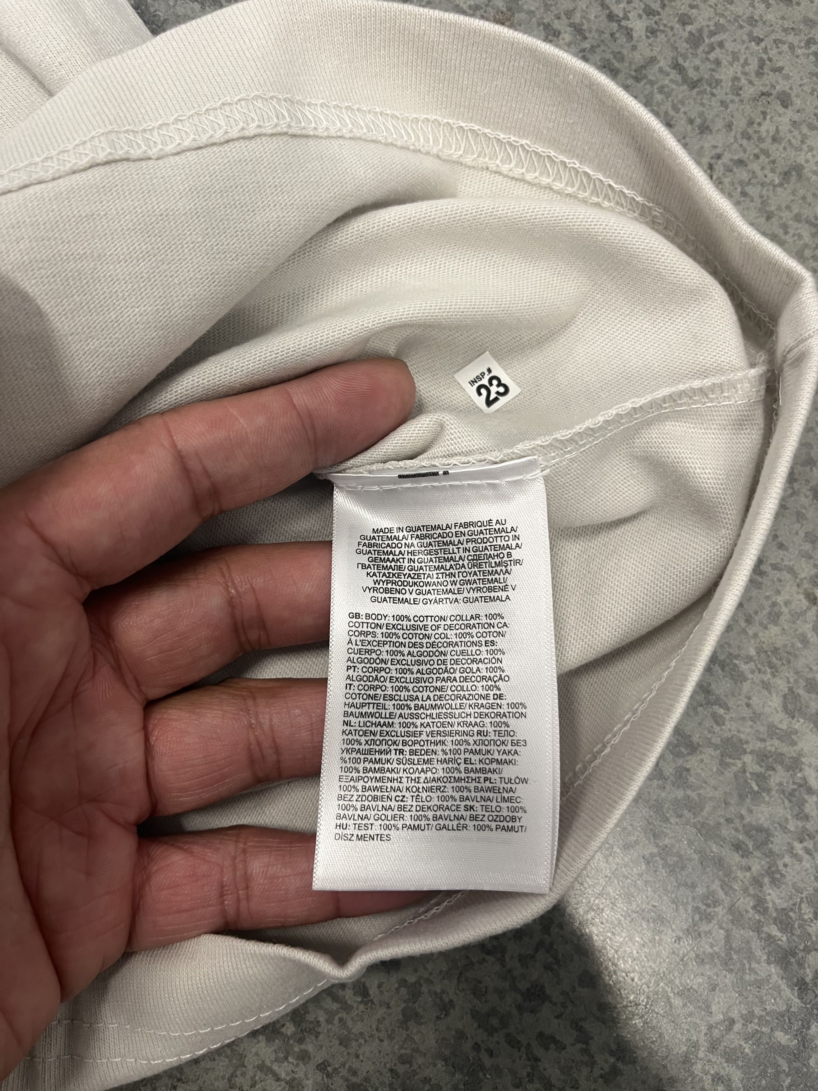 Kaws × The North Face KAWS x The North Facce t-shirt Moonlight Ivory XL Size US XL / EU 56 / 4 - 7 Thumbnail