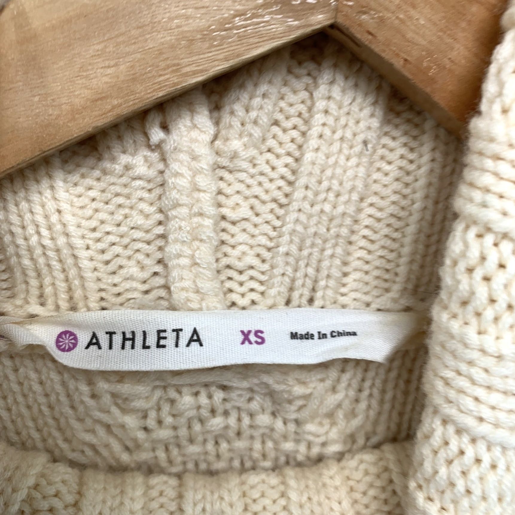 Athleta Athleta Sweater Adult XS Beige Merino Wool Cable Knit Turtleneck Womens Size XS / US 0-2 / IT 36-38 - 4 Thumbnail