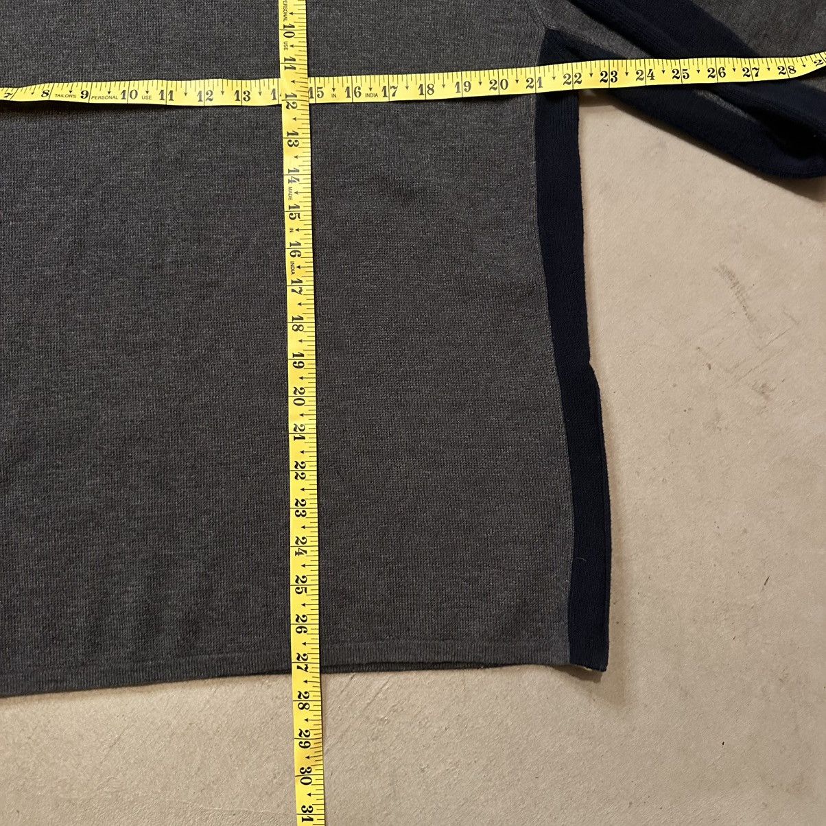 Quiksilver Vintage 90s Grey Quiksilver Surf V-Neck Sweater Size L Size US L / EU 52-54 / 3 - 7 Thumbnail