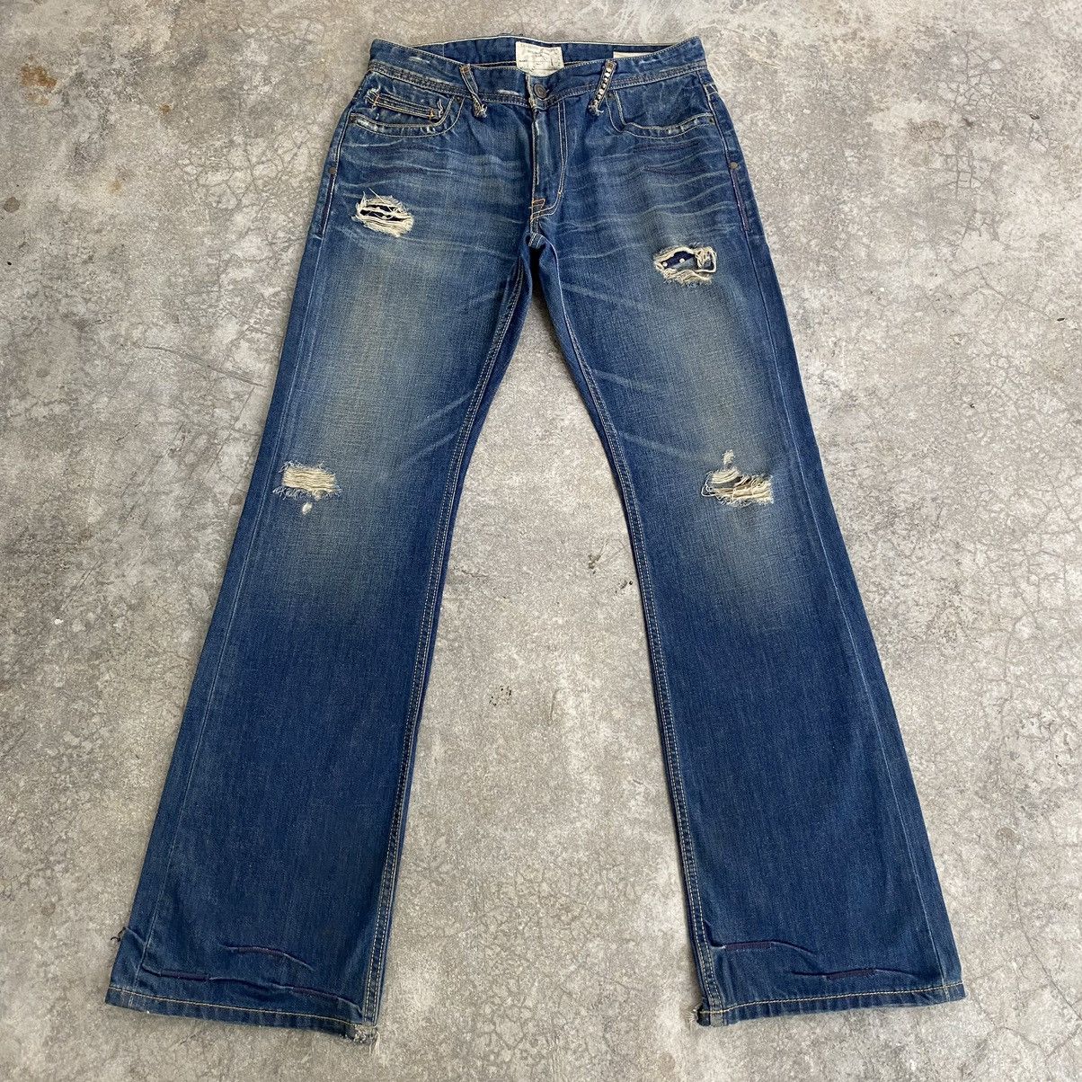Vintage Taverniti So Distressed Flared Denim Jeans