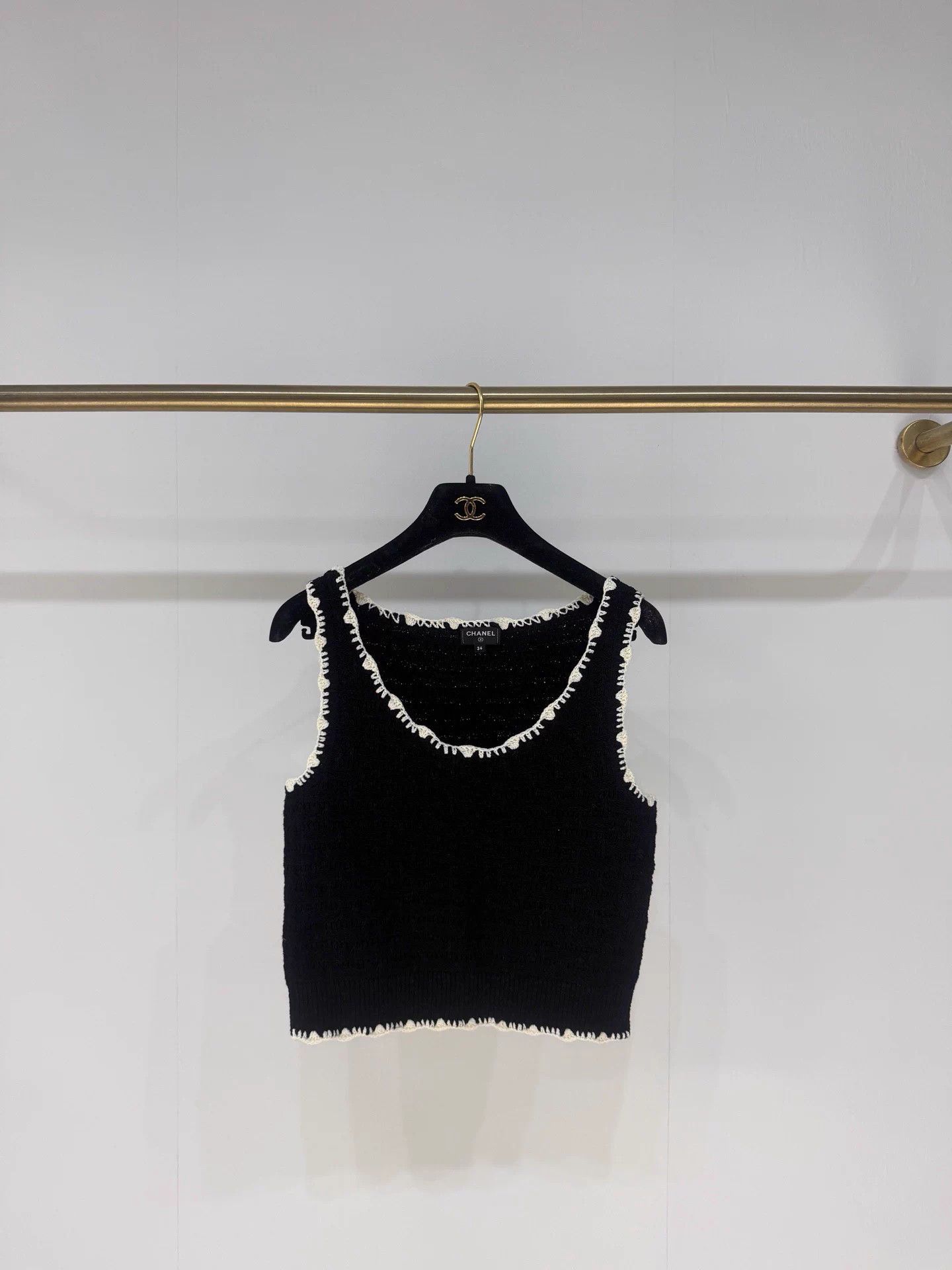 Chanel Chanel 26P Colorblocked Lace Knit Cami FR34 New Size XS / US 0-2 / IT 36-38 - 1 Thumbnail
