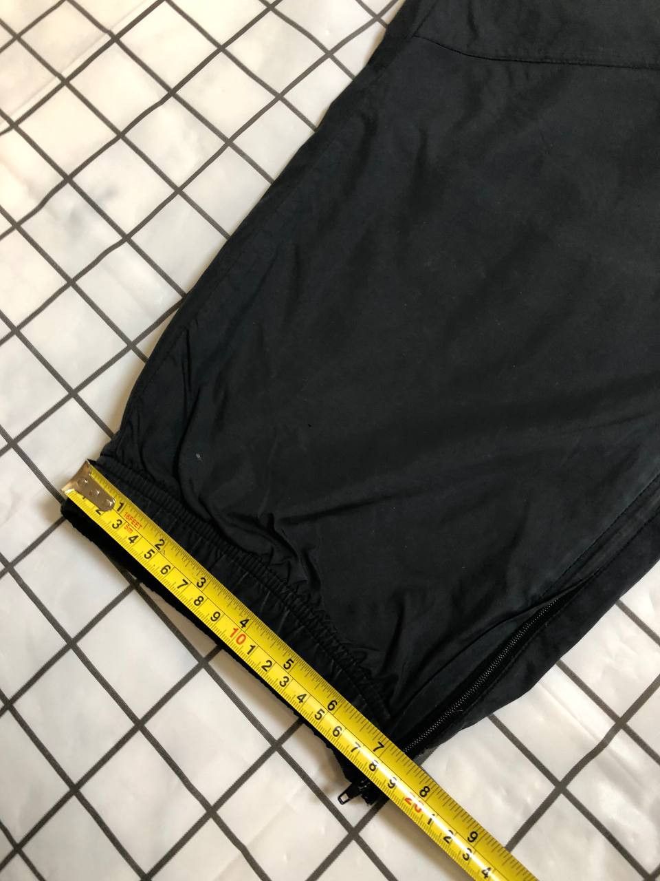 Nike Vintage Nike Track Pants 00s Nylon Swoosh Y2K Size US 38 / EU 54 - 9 Thumbnail