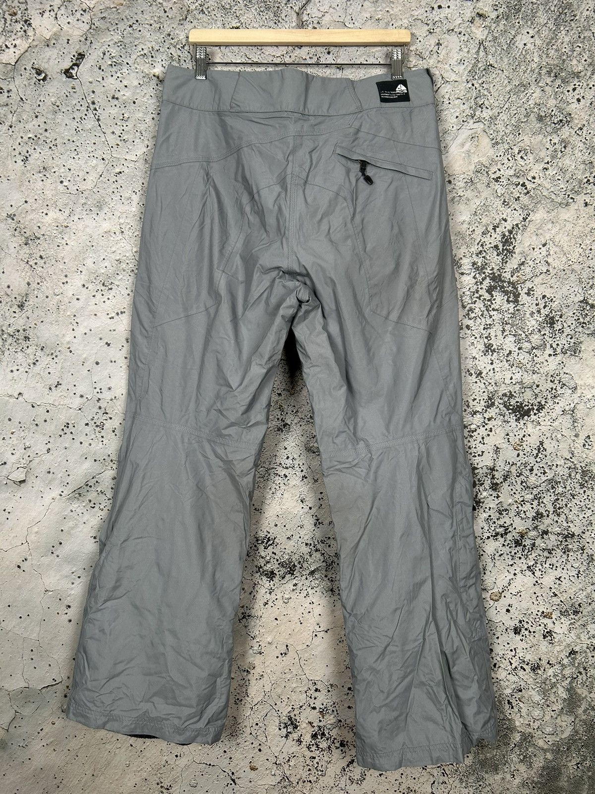 Nike Vintage Nike ACG Ski Snowboarding Pants Rare Streetwear Size US 34 / EU 50 - 3 Thumbnail