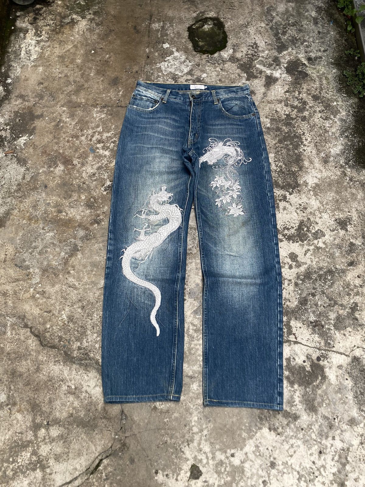 Karakuri Tamashii Karakuri Embroidered Dragon Japanese Denim Size US 32 / EU 48 - 1 Thumbnail