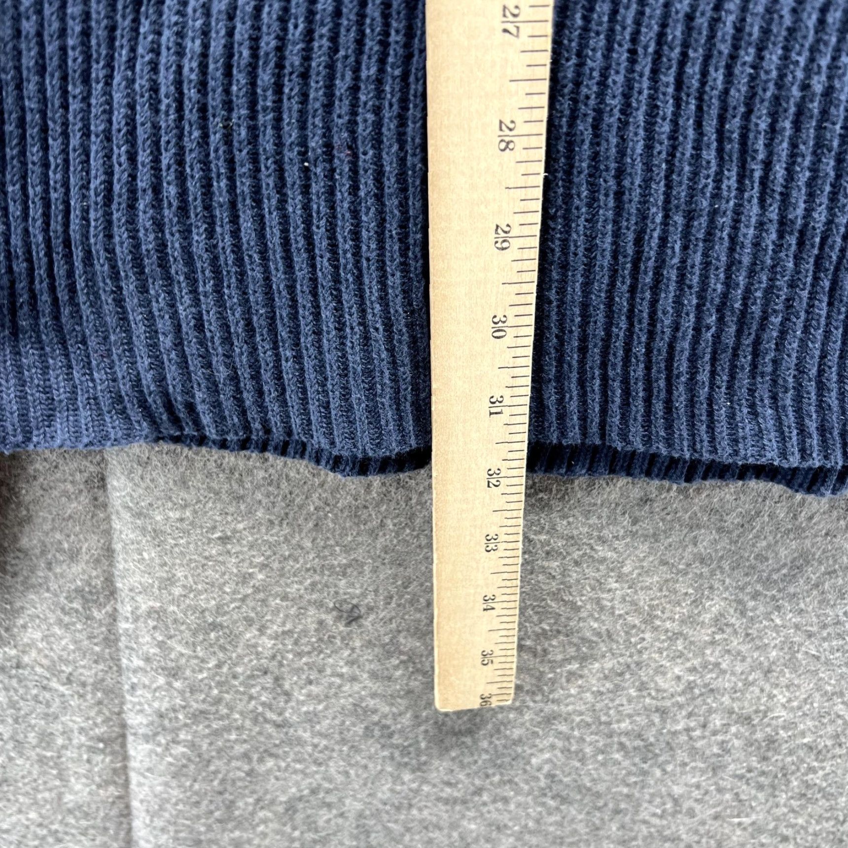 Levi's VINTAGE Levi's Sweater Men Medium Blue Navy Pullover Crewneck Knit Knitwear Long Sleeve Crew Neck All Seasons Logo Size US M / EU 48-50 / 2 - 6 Thumbnail
