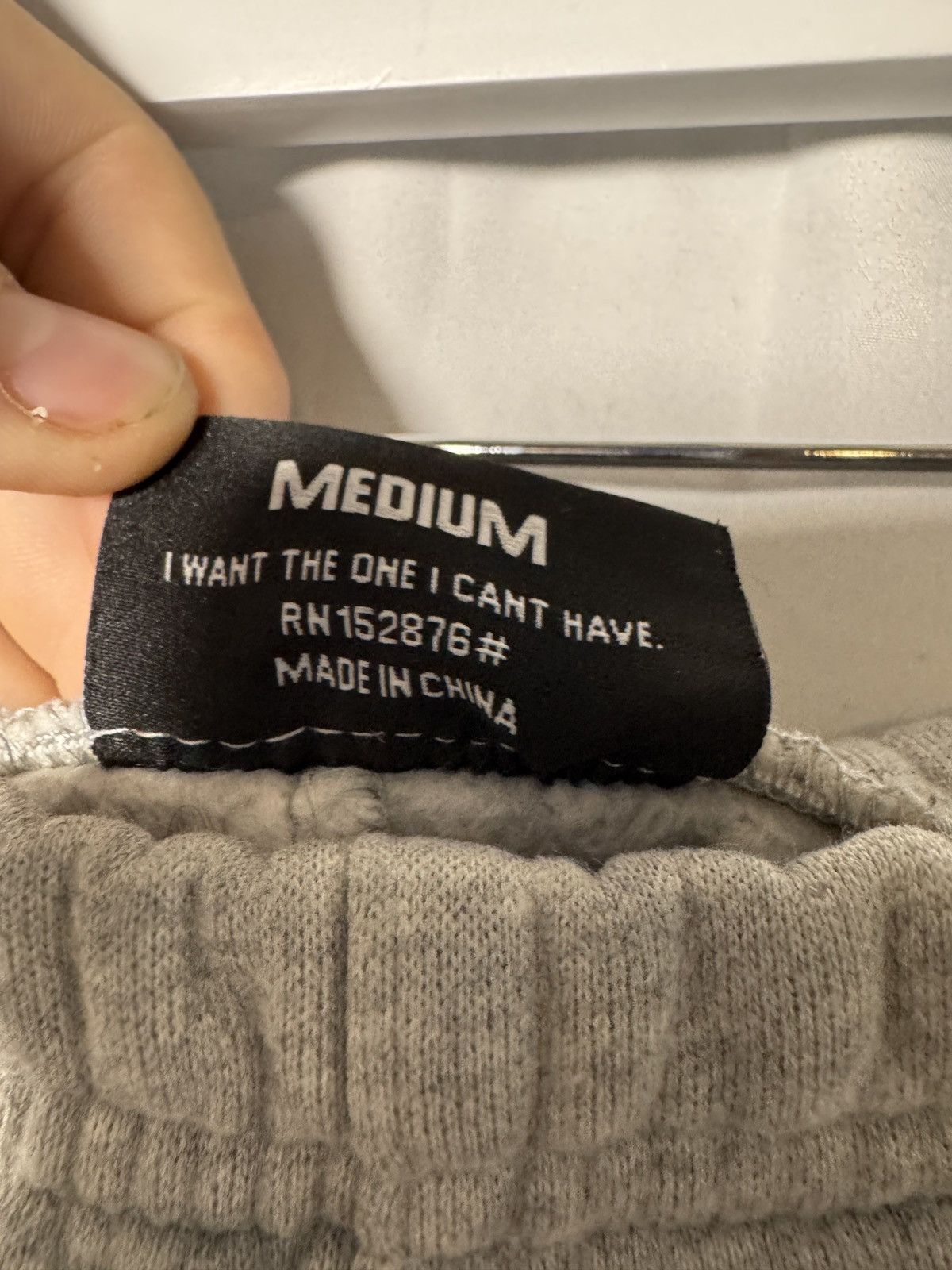 Pleasures Pleasures Burnout Sweatpants Size US 31 - 7 Thumbnail