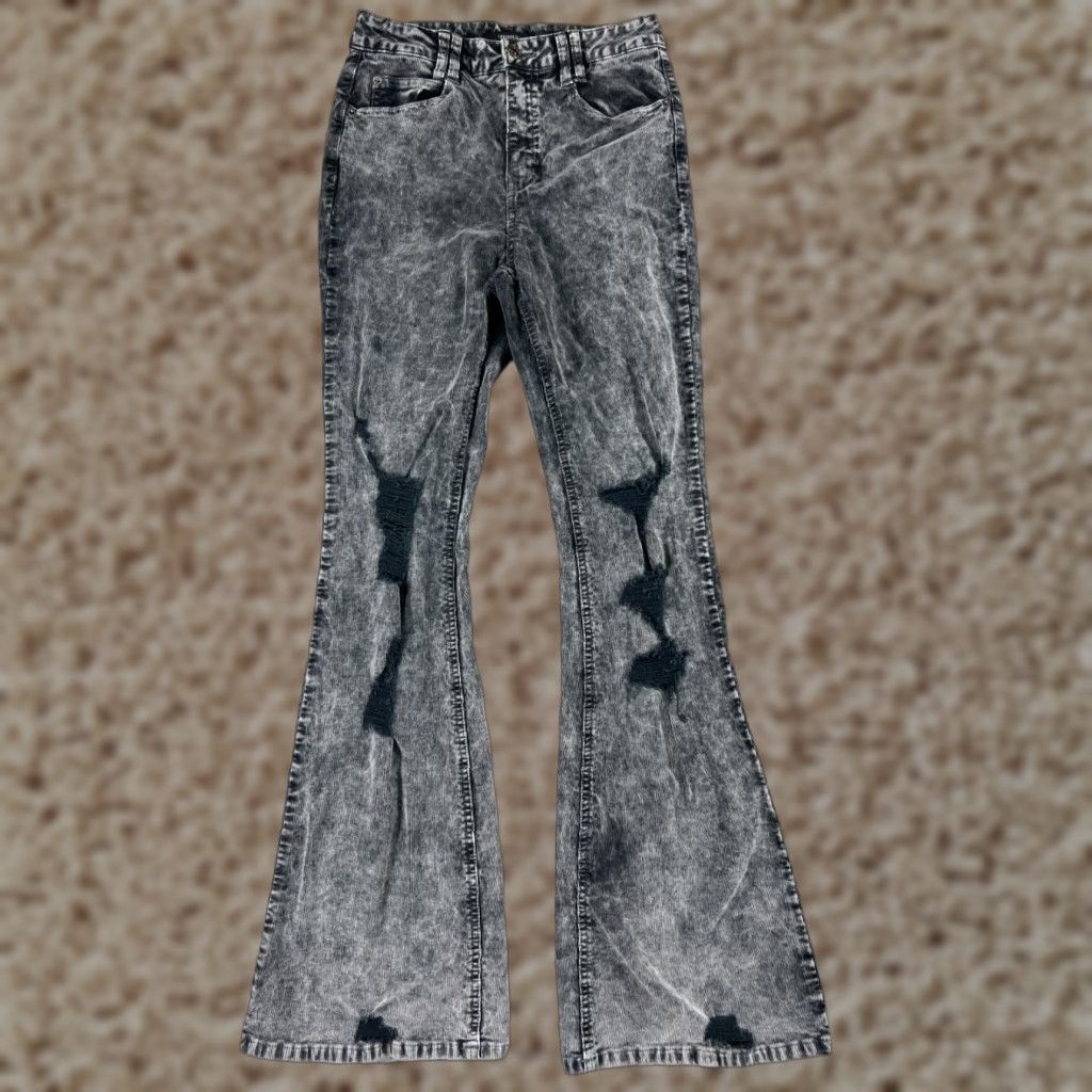 Forever 21 Forever 21 Jeans Women's Medium Gray Corzduroy Distressed Flared Mid Rise 24x30 Jeans Size 32" / US 10 / IT 46 - 1 Thumbnail