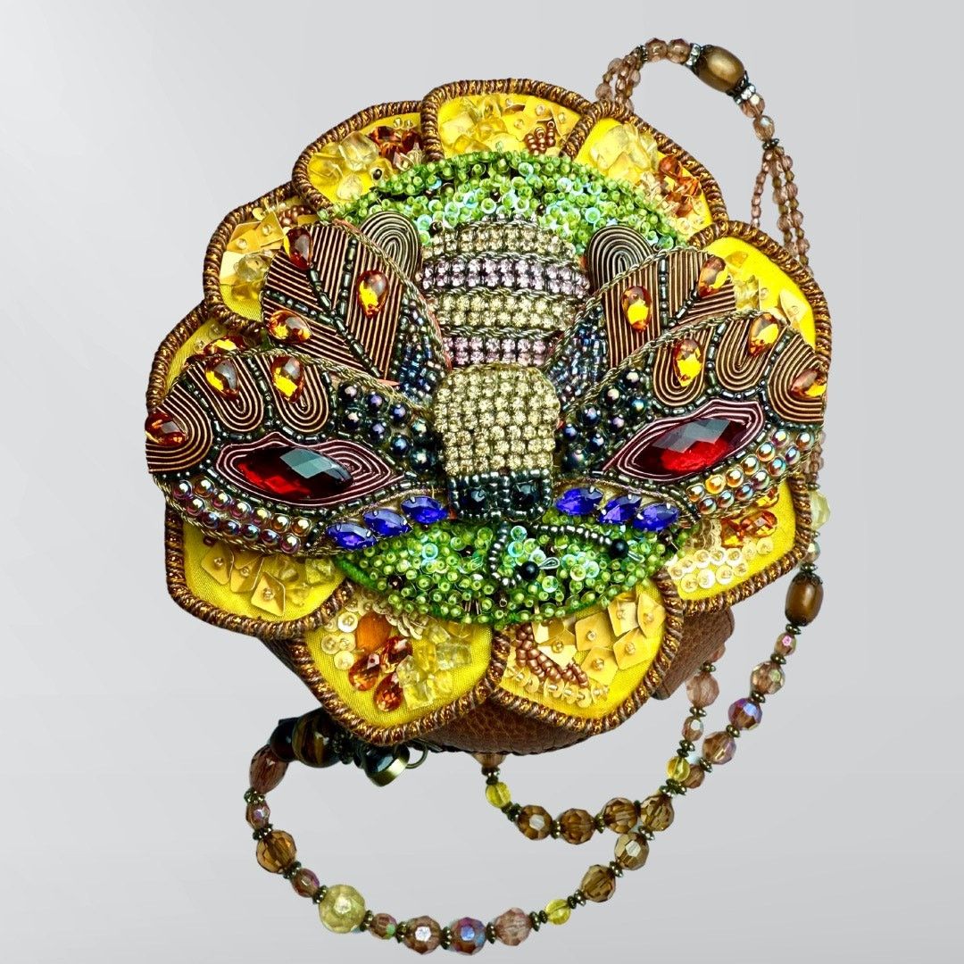 Mary Frances Mary Frances Bee Happy Beaded Crystals & Gems Leather Purse Size ONE SIZE - 3 Thumbnail