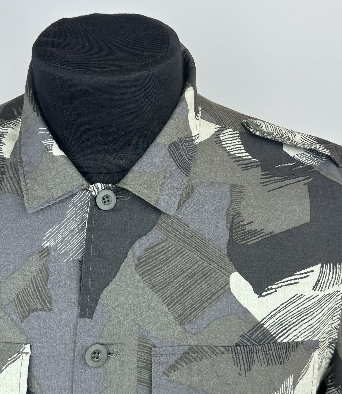 Allsaints AllSaints Fatigues Long Sleeve Shirt Camo Camouflage Viscose Size US M / EU 48-50 / 2 - 3 Thumbnail