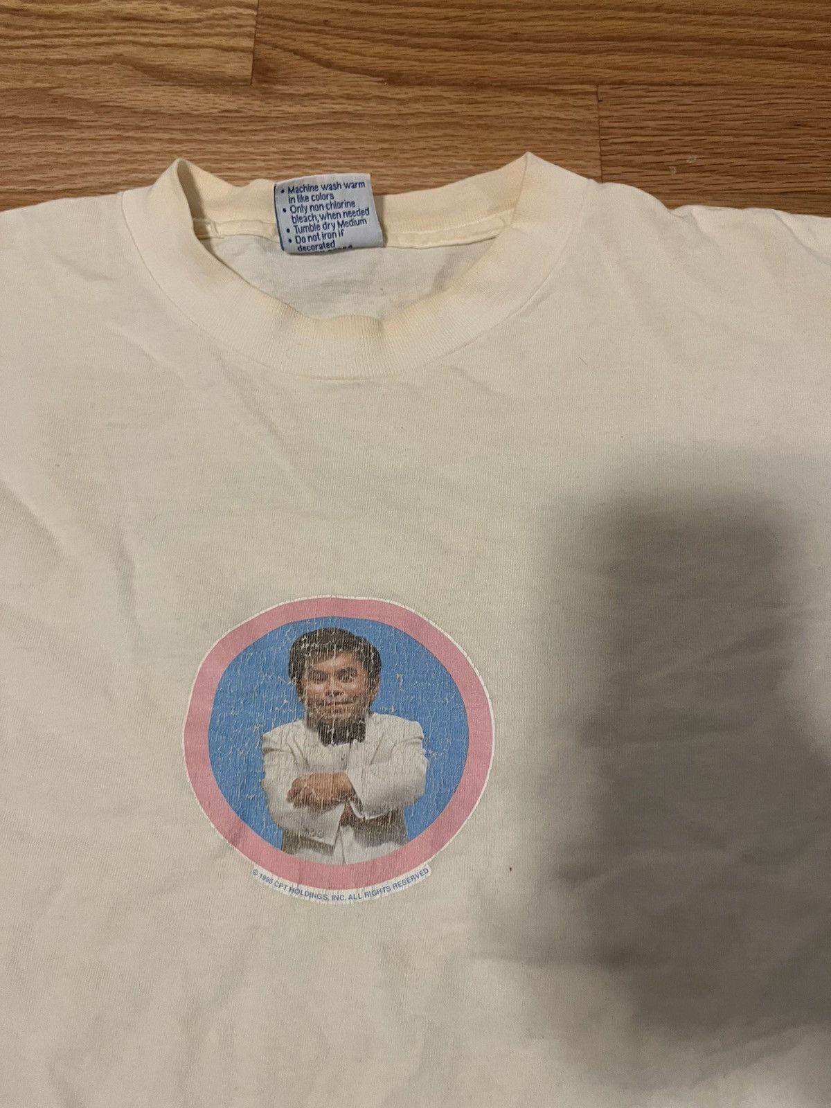 Vintage Single stitch fantasy island tee Size US L / EU 52-54 / 3 - 1 Thumbnail