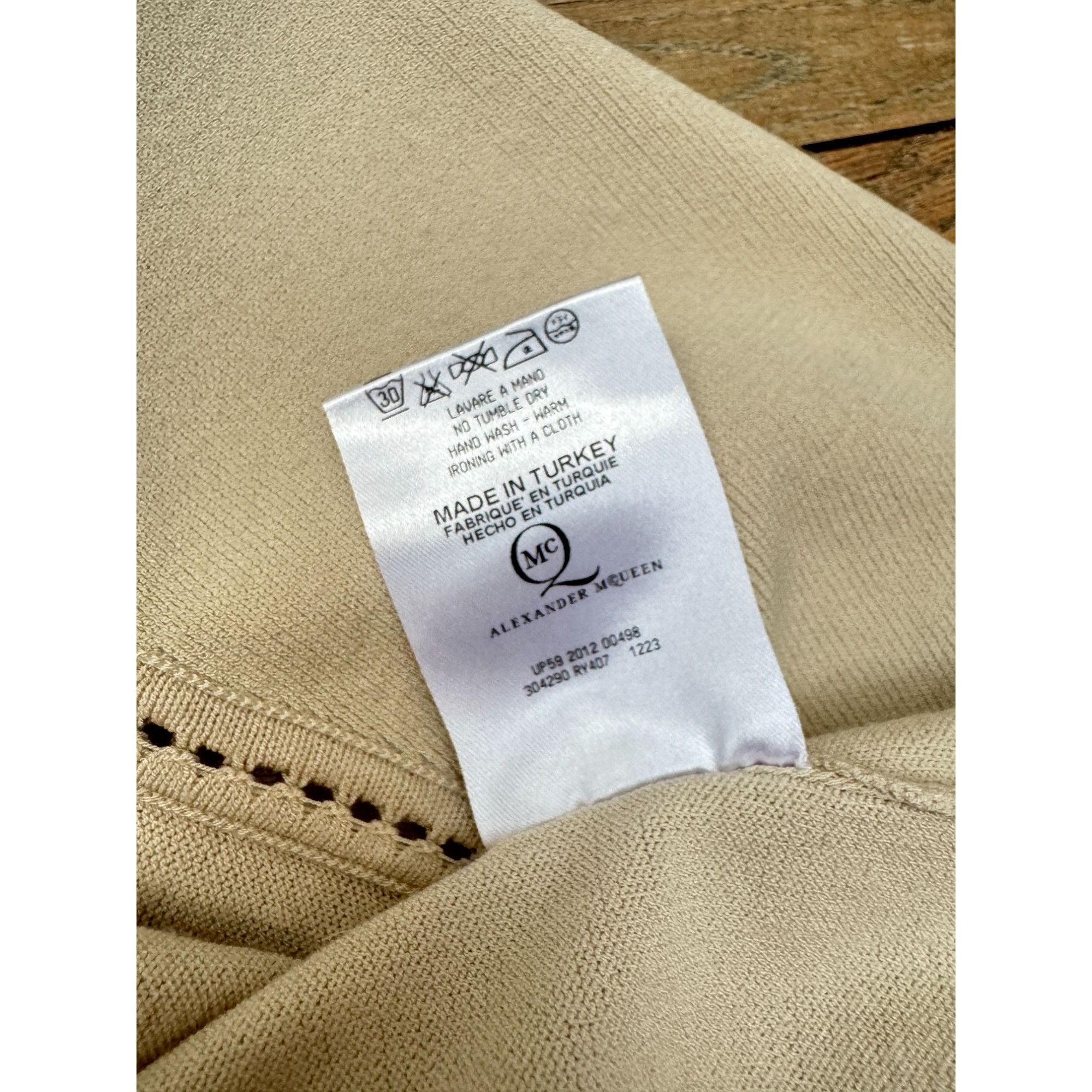 Alexander McQueen 2012 Beige Knit Dress Size M / US 6-8 / IT 42-44 - 6 Thumbnail