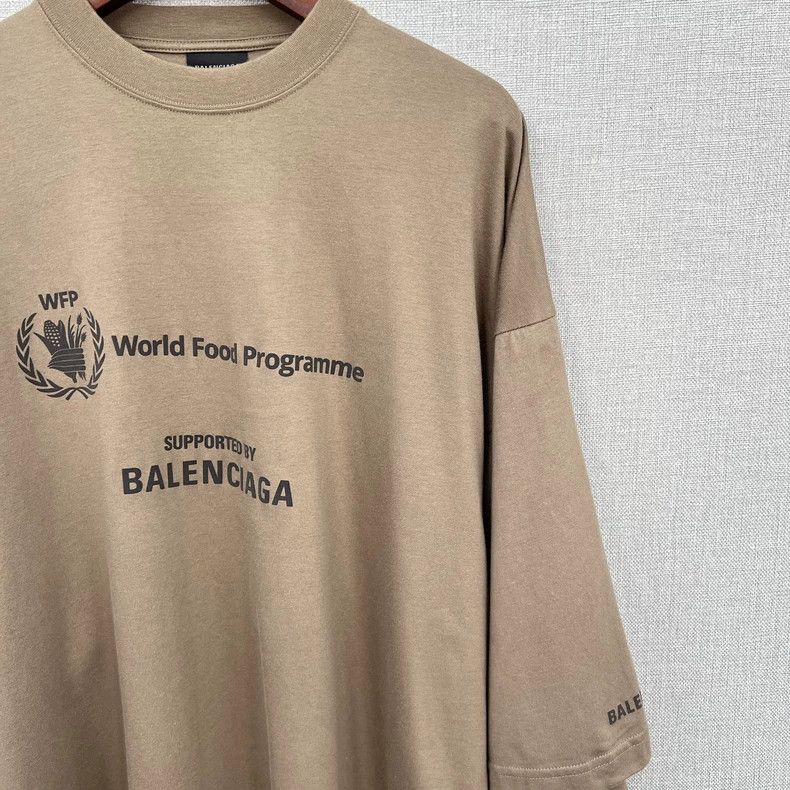 Balenciaga Balenciaga Brown WFP food agency wheat ear print logo faux Size US XL / EU 56 / 4 - 3 Thumbnail