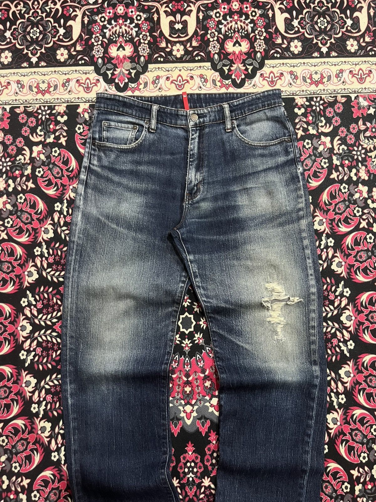 Jun Takahashi ⚡️Vintage⚡️Uniqlo UJ Dark Blue Washed Distressed Frayed Jeans Size US 33 - 3 Thumbnail