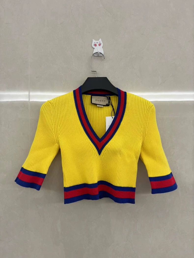 Gucci Gucci V-Neck Short Sleeve Crop Sweater Size US S / EU 44-46 / 1 - 1 Thumbnail