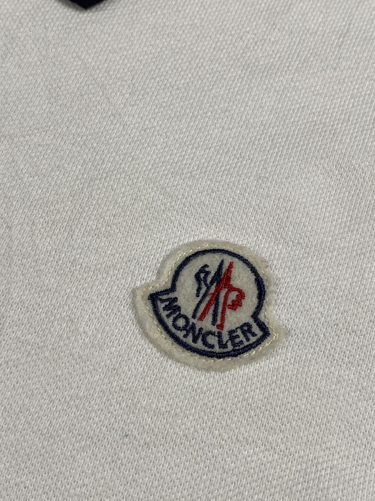 Moncler Moncler Small Logo Polos Tee Size XXL / US 16-18 / IT 52-54 - 3 Thumbnail