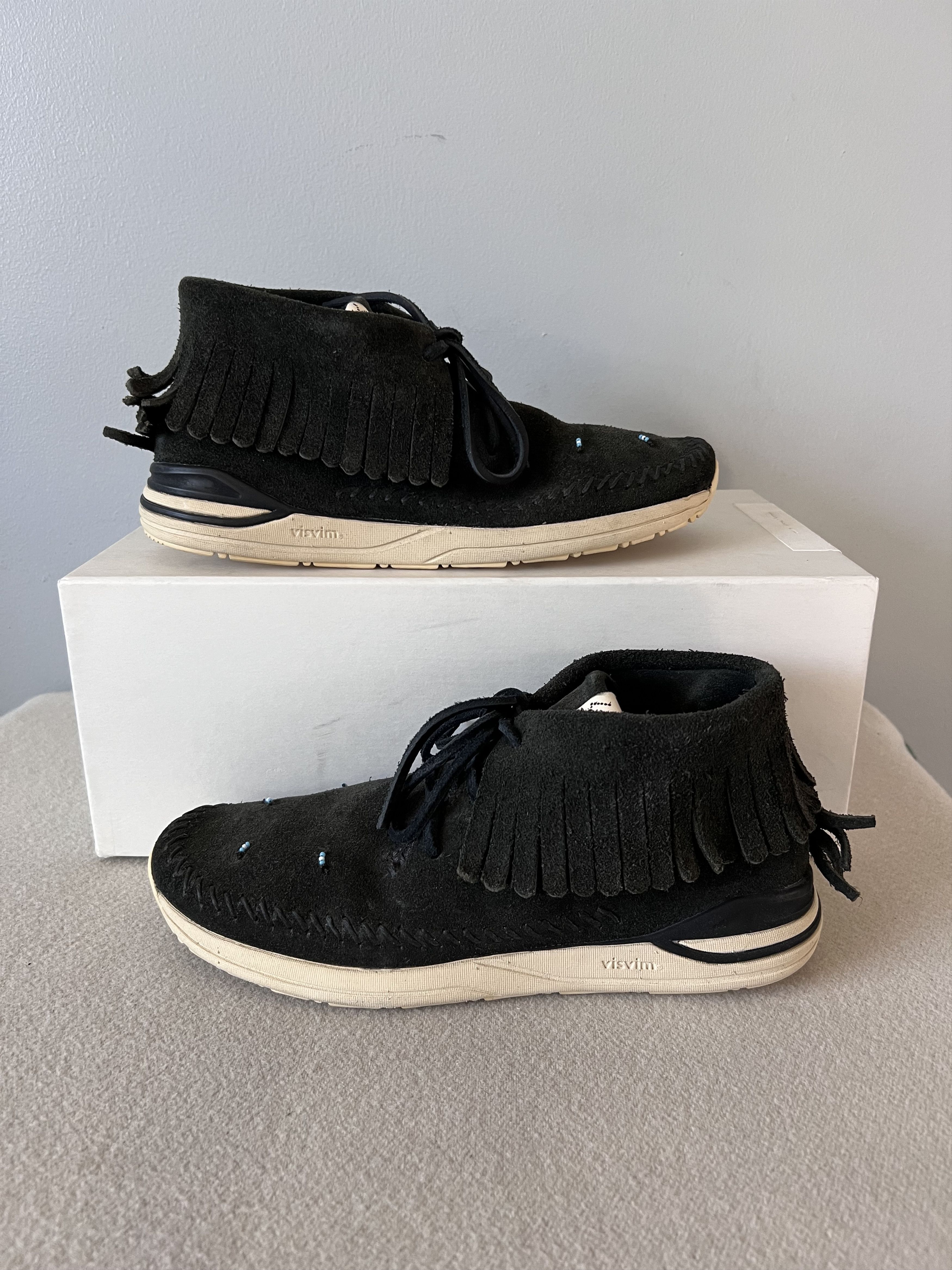 Visvim Visvim Maliseet Shaman Mid Folk Moc in Black Suede Size US 8 / EU 41 - 2 Thumbnail