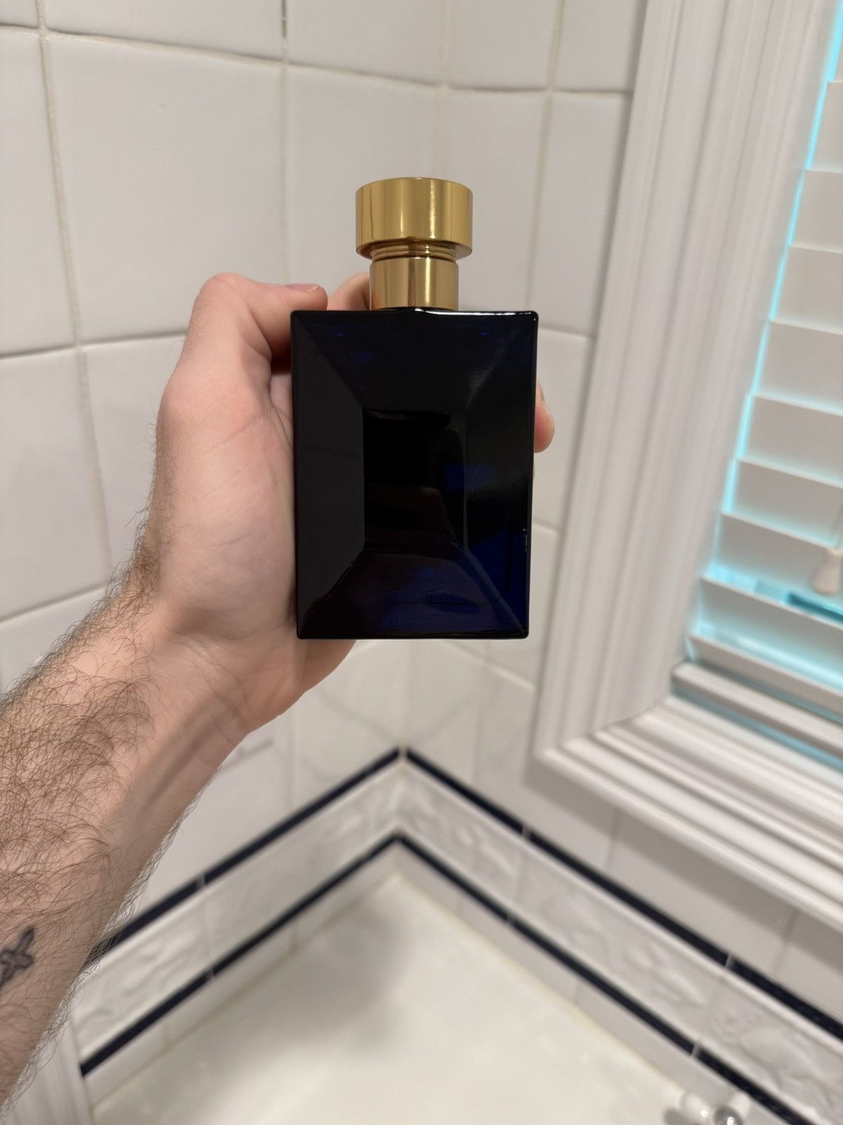 Versace Versace Dylan Blue eau de toilette spray 3.4 oz Size ONE SIZE - 5 Thumbnail