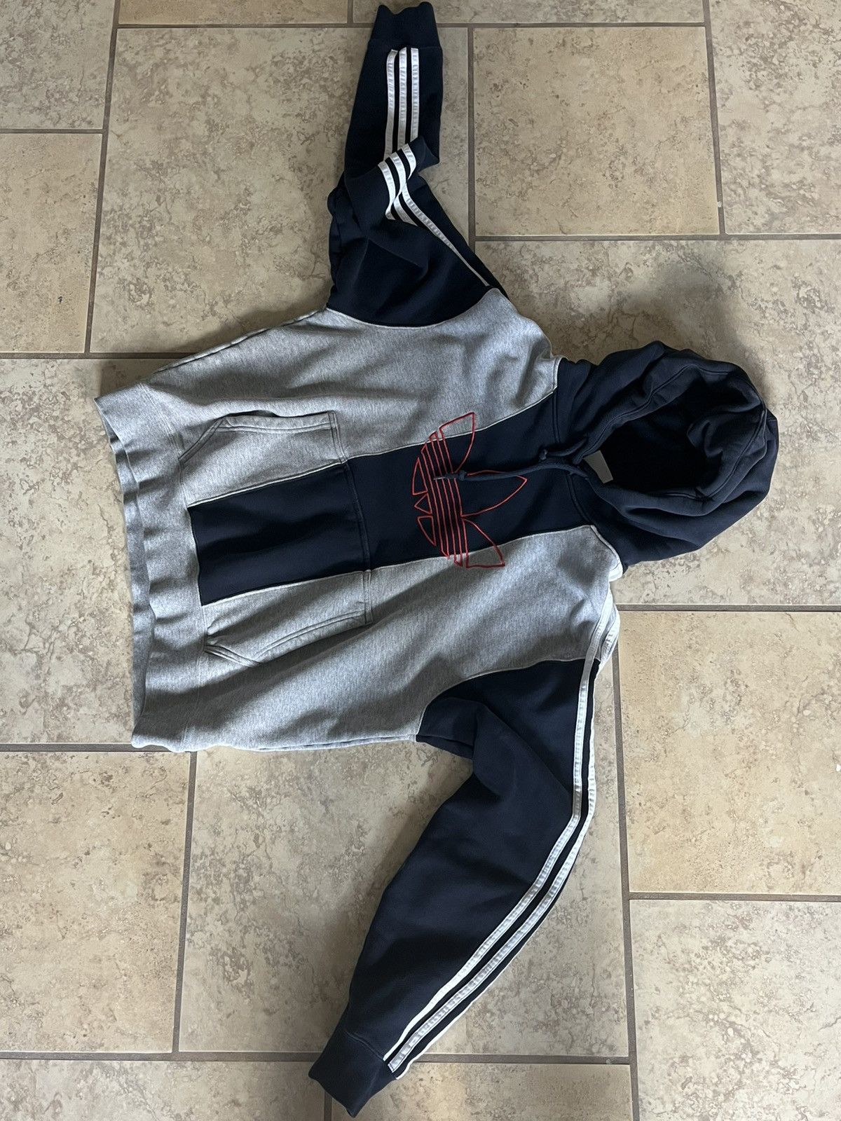 Adidas × Vintage Vintage Adidas Hoodie Size US M / EU 48-50 / 2 - 3 Thumbnail