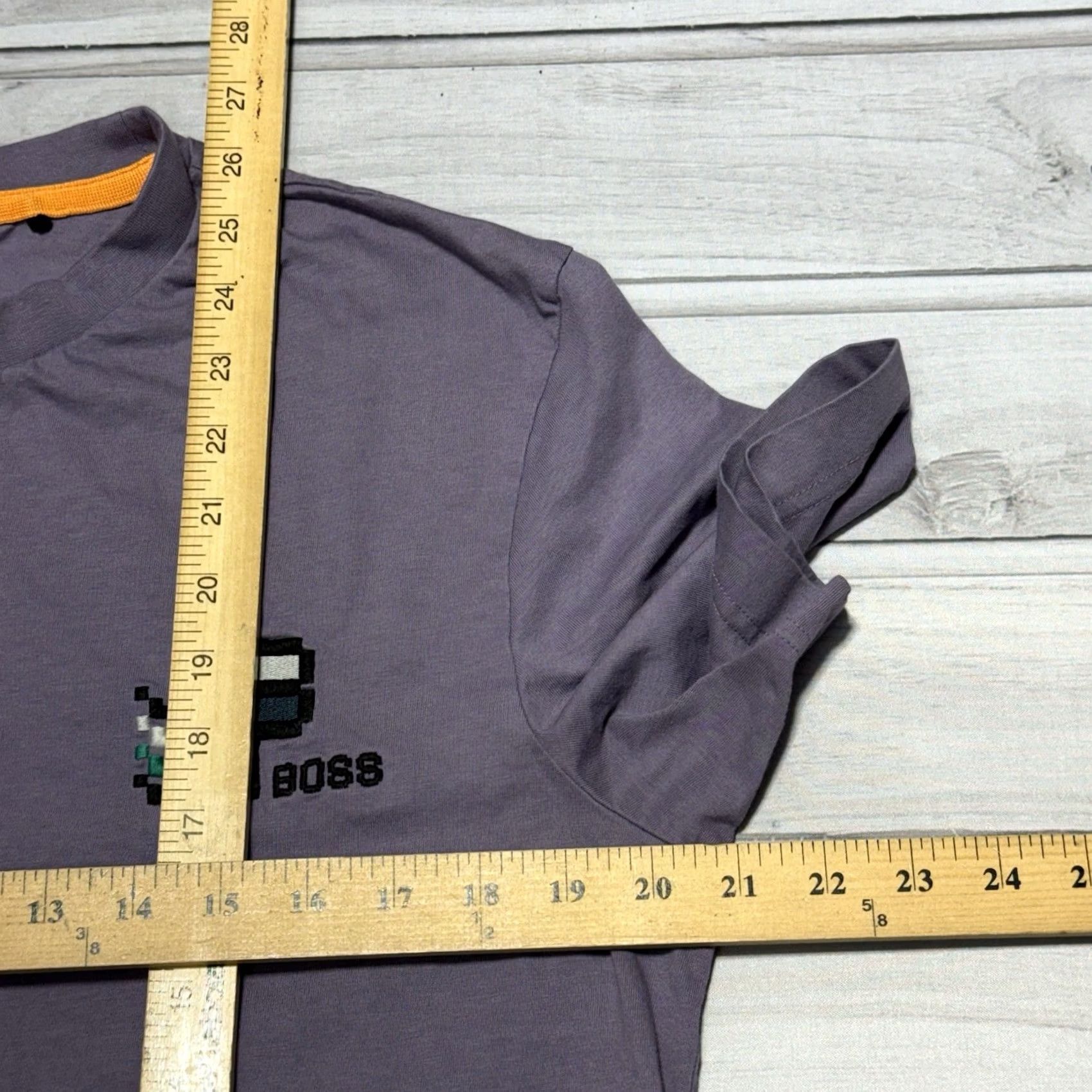 Hugo Boss VINTAGE? No — Hugo Boss T-Shirt Mens M Purple Te gloss? Size US M / EU 48-50 / 2 - 8 Thumbnail