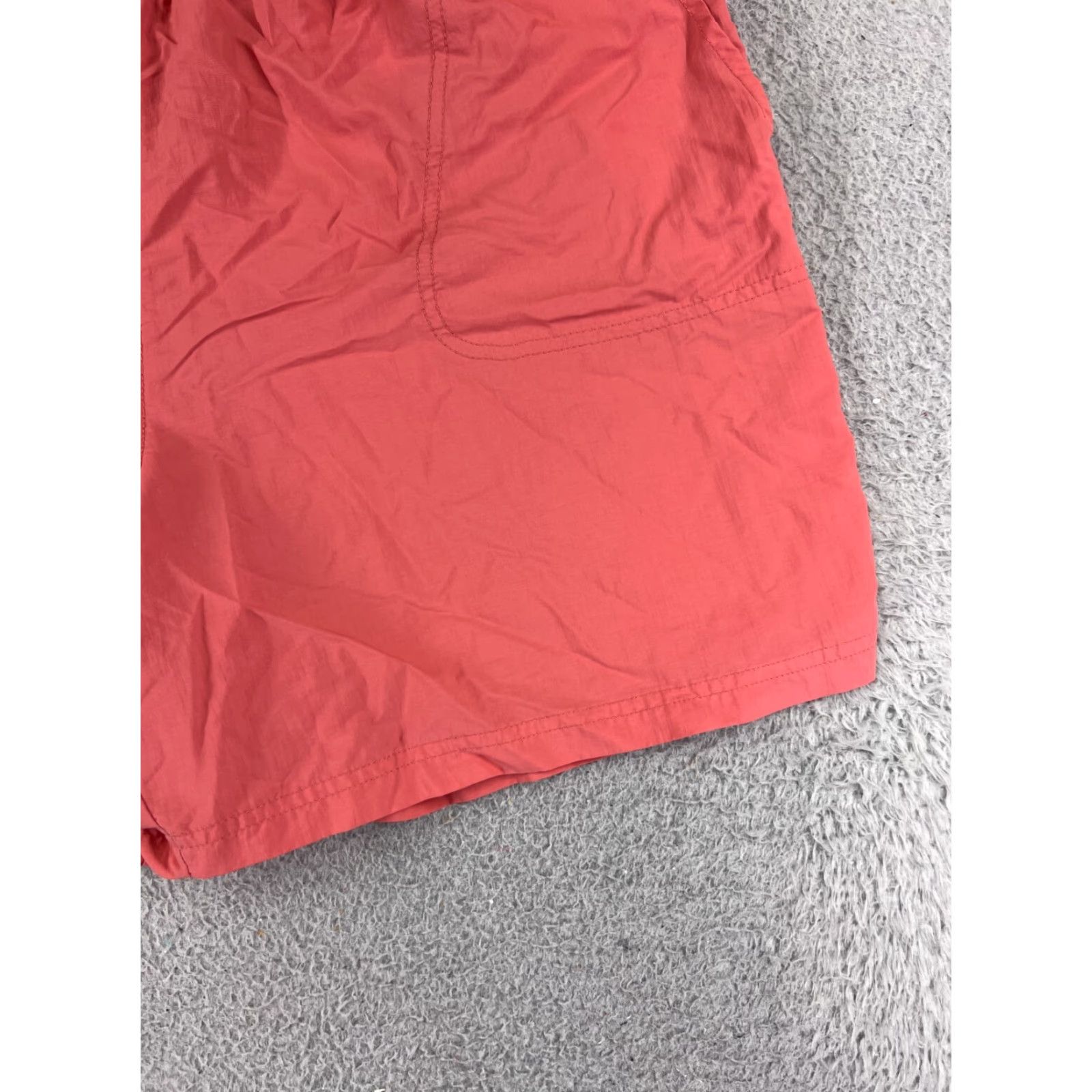 Pinko Columbia Shorts Women L Pink 100% Nylon Running Gym Zip Pocket Elastic Waist Inseam 6 in - Activewear Outdoors Casual Workwear Size 36" / US 14 / IT 50 - 5 Thumbnail