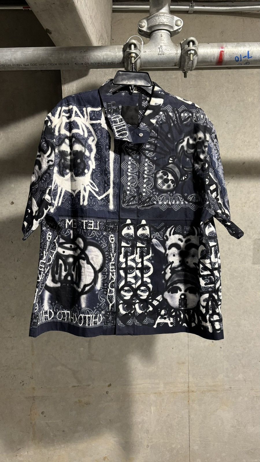 Chito × Givenchy Givenchy Chito Graffiti Bandana Button Up Size US M / EU 48-50 / 2 - 3 Thumbnail