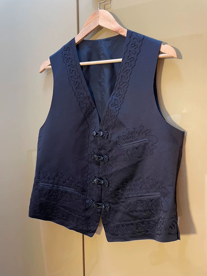 Yohji Yamamoto Yohji Yamamoto 93SS embroidered silk vest Size US M / EU 48-50 / 2 - 3 Thumbnail