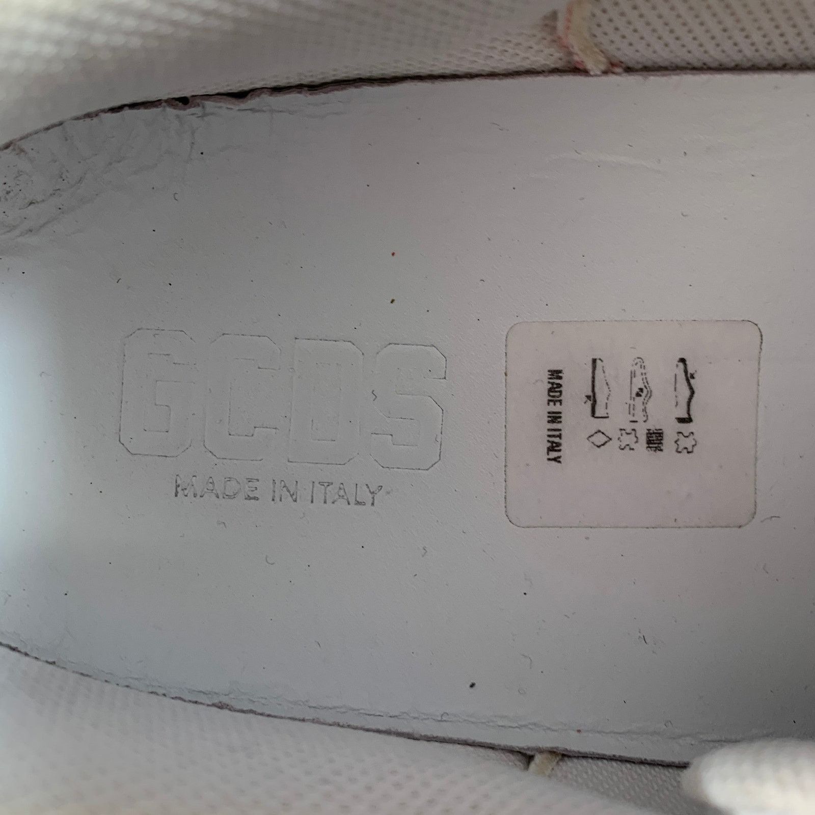 GCDS White Red Black Leather Logo Low Top Platform Sneakers Size US 9 / EU 42 - 7 Thumbnail
