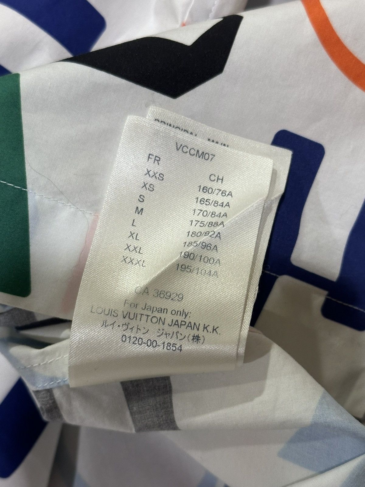 Louis Vuitton Louis Vuitton Electric Letters Multicolor White Button Shirt Size US L / EU 52-54 / 3 - 16 Thumbnail