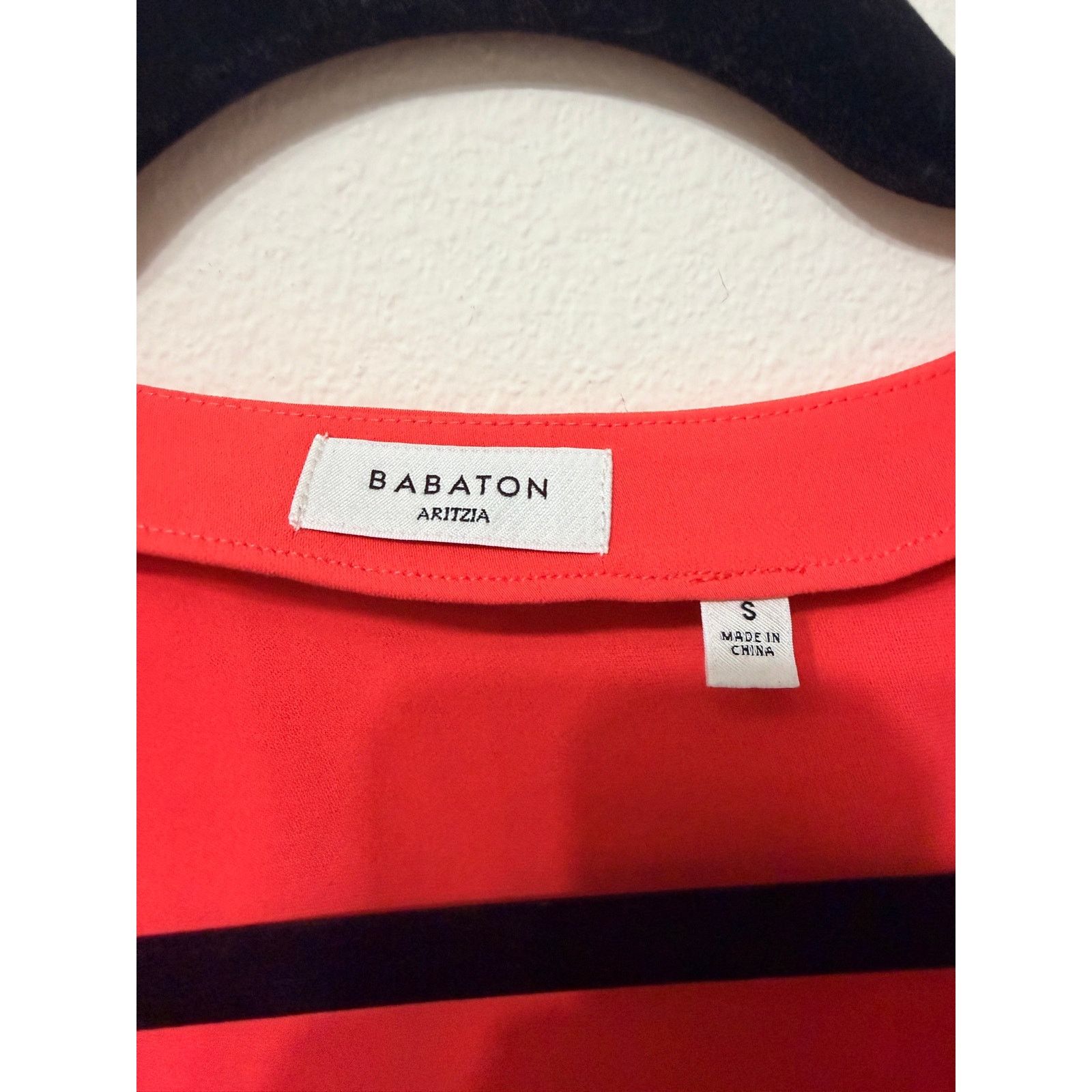 Aritzia NWOT Aritzia Babaton Cherry Red Chronical Blouse Sz S Size S / US 4 / IT 40 - 2 Thumbnail