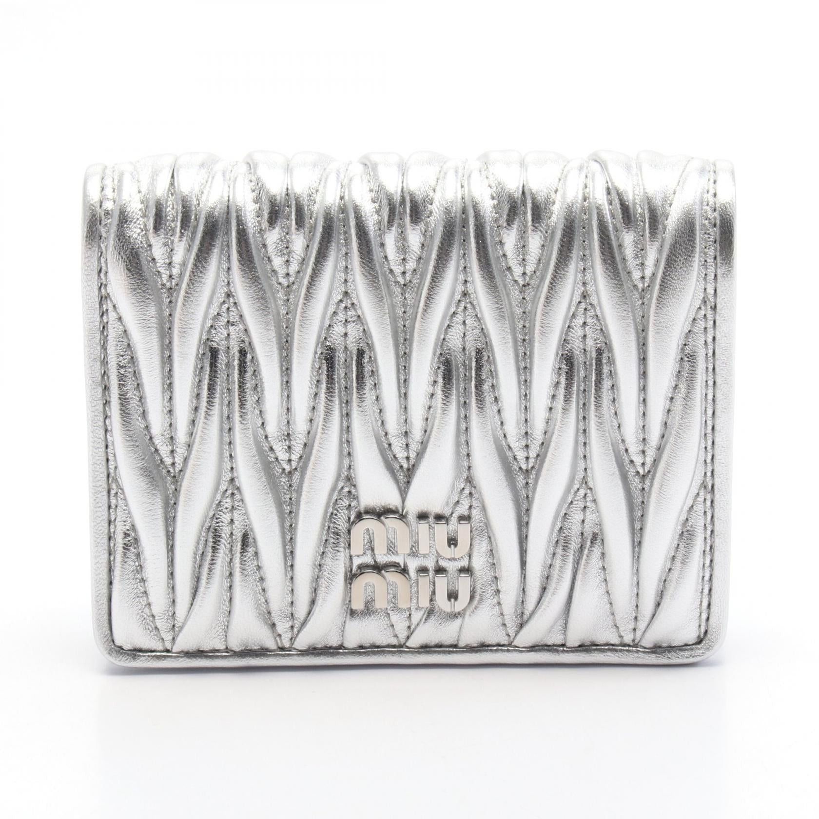 Miu Miu Miu Miu Matelasse Bi-Fold Wallet Leather Silver Size ONE SIZE - 1 Thumbnail