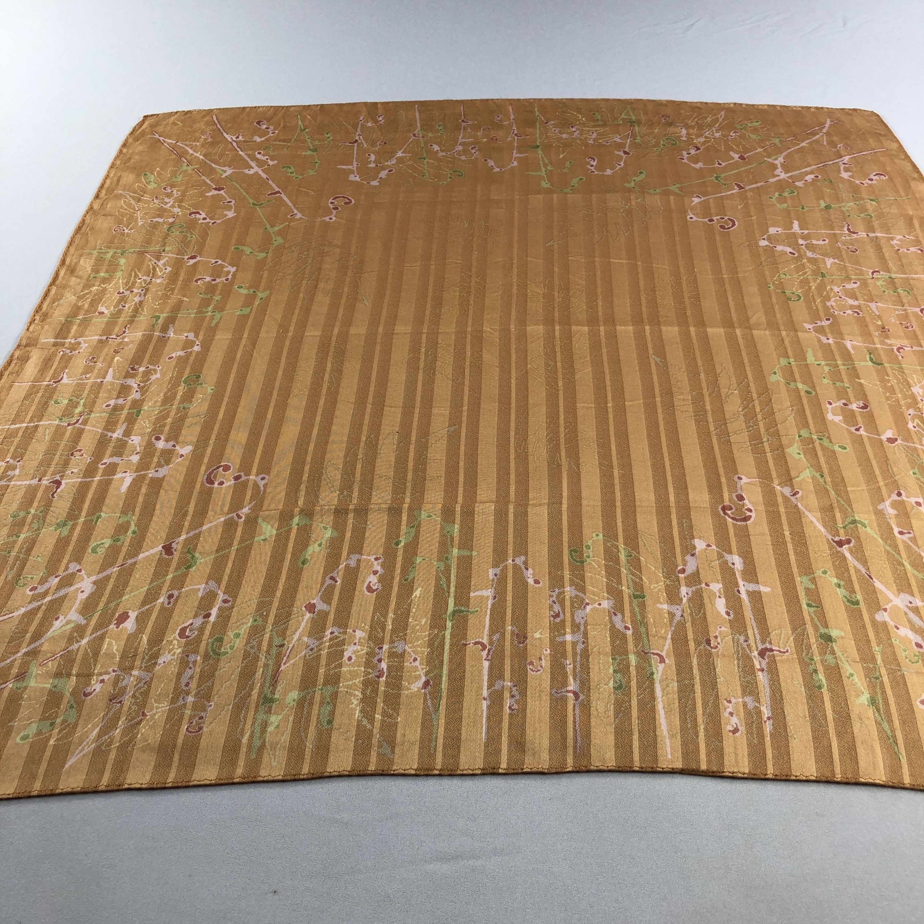 Vintage Chloe Handkerchief Neckerchief Bandana H2568 Size ONE SIZE - 4 Thumbnail