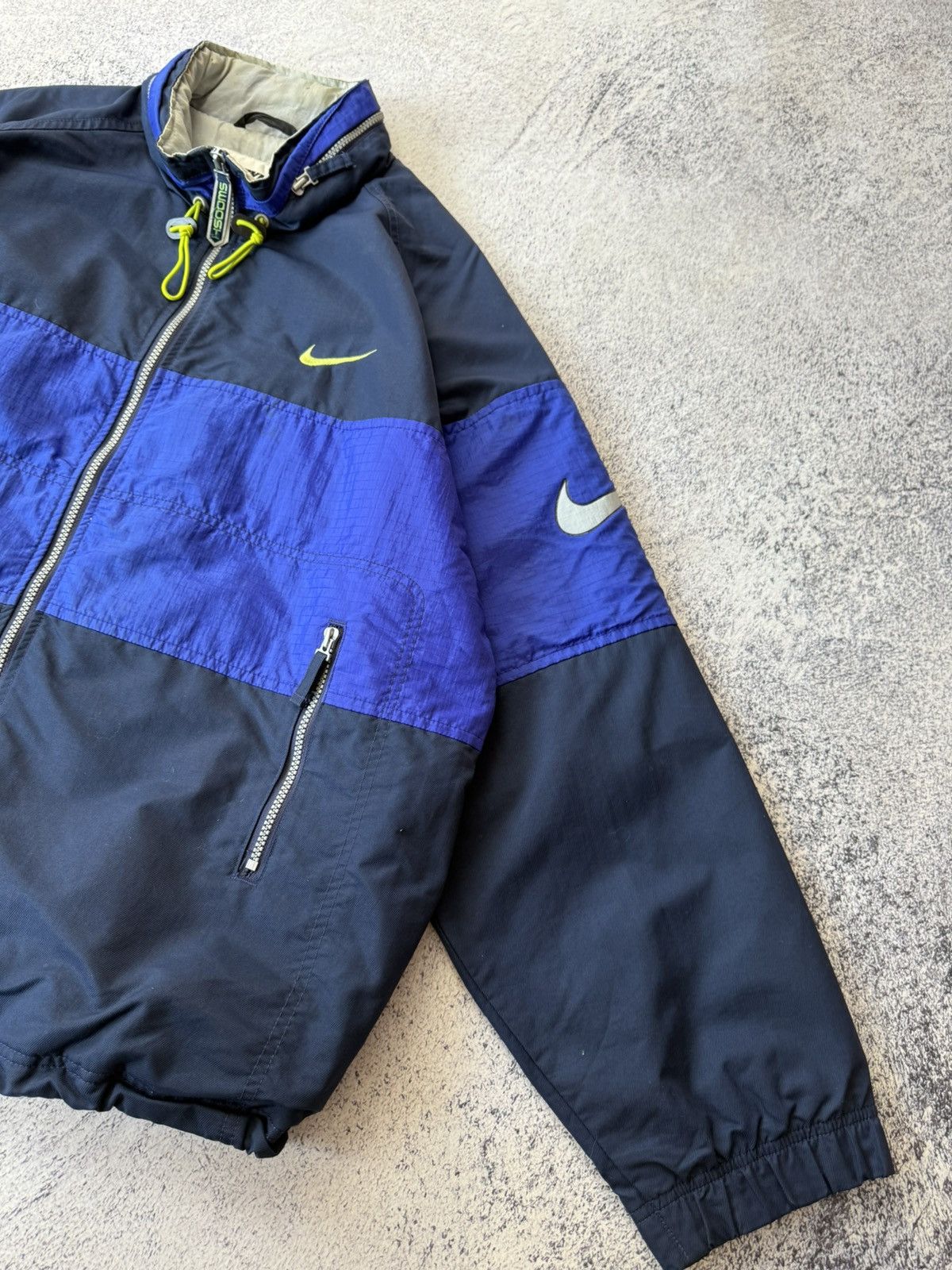 Nike Nike Vintage 90s Big SWOOSH Logos Navy/Blue Nylon Jacket Size US L / EU 52-54 / 3 - 16 Thumbnail