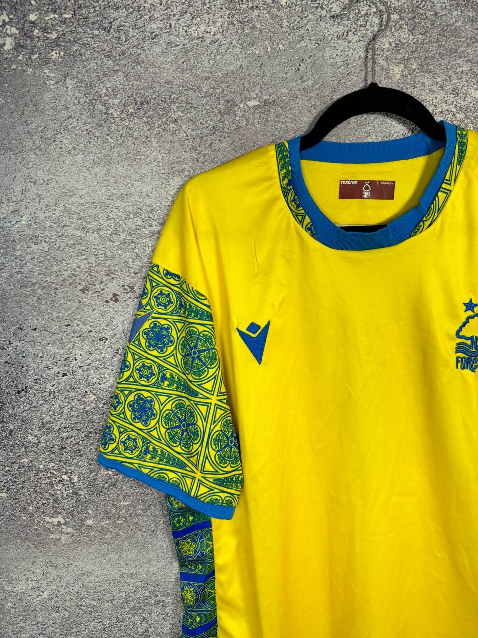 Macron × Vintage Vintage Nottingham Forest 2022/23 Macron Soccer Jersey Size US L / EU 52-54 / 3 - 3 Thumbnail