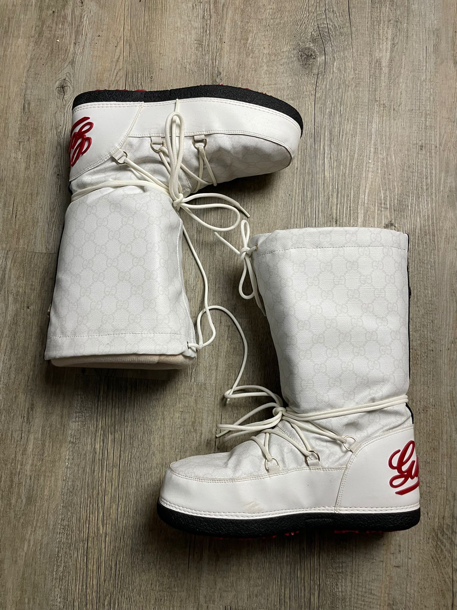 Gucci Gucci monogram Moonboots Size US 7.5 / EU 40-41 - 1 Thumbnail