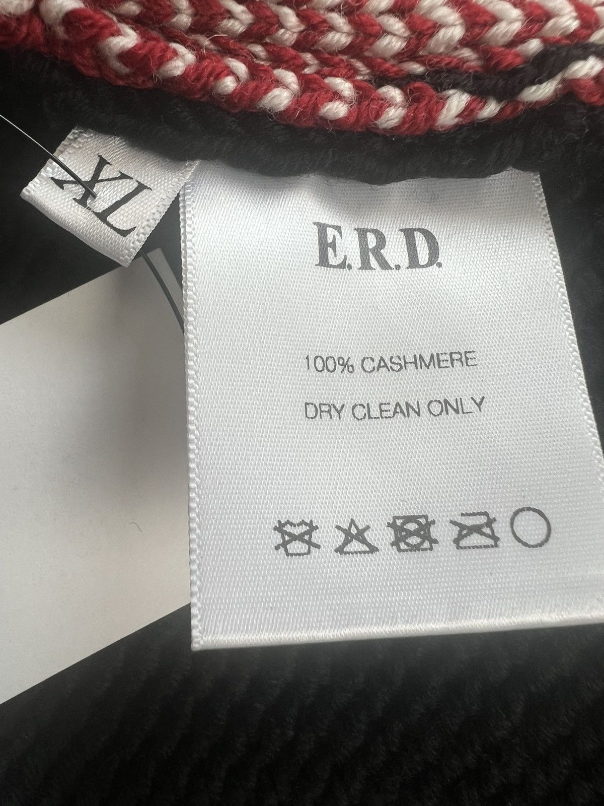 Enfants Riches Deprimes Enfants Riches Déprimés x Loro Piana Chain Link V-Neck Size US XL / EU 56 / 4 - 4 Thumbnail