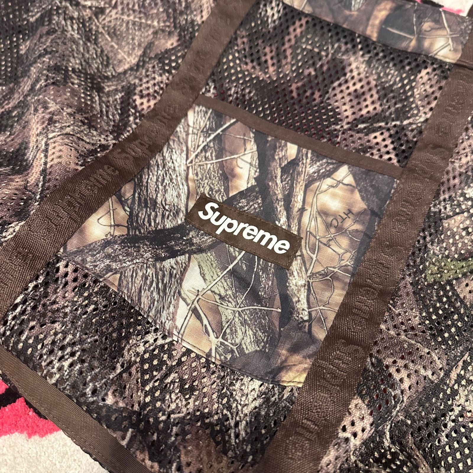 Supreme® Mesh Tote Bag \"Kanati Camo\" Supreme Truetimber Kanati Camo Mesh Tote Bag - Multicolor
