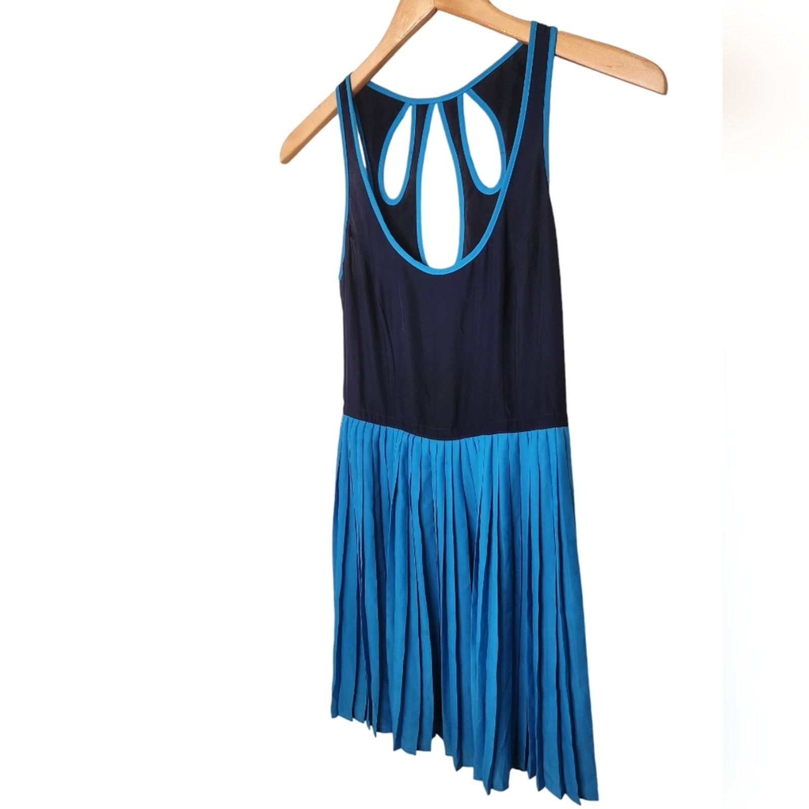 Urban Outfitters Urban Outfitters Cooperative Blue Pleated Mini Dress 2 Size XS / US 0-2 / IT 36-38 - 6 Thumbnail