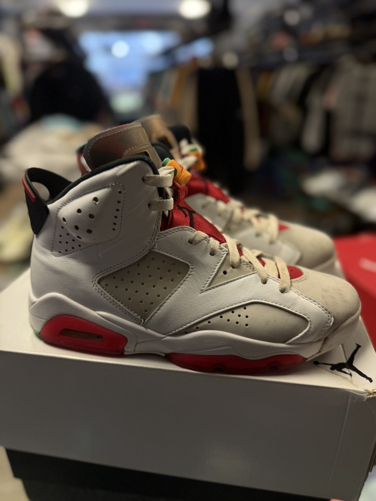 Jordan Brand × Nike Jordan 6 Hare Size 9 Pre Owned W Box Beaters Size US 9 / EU 42 - 7 Thumbnail