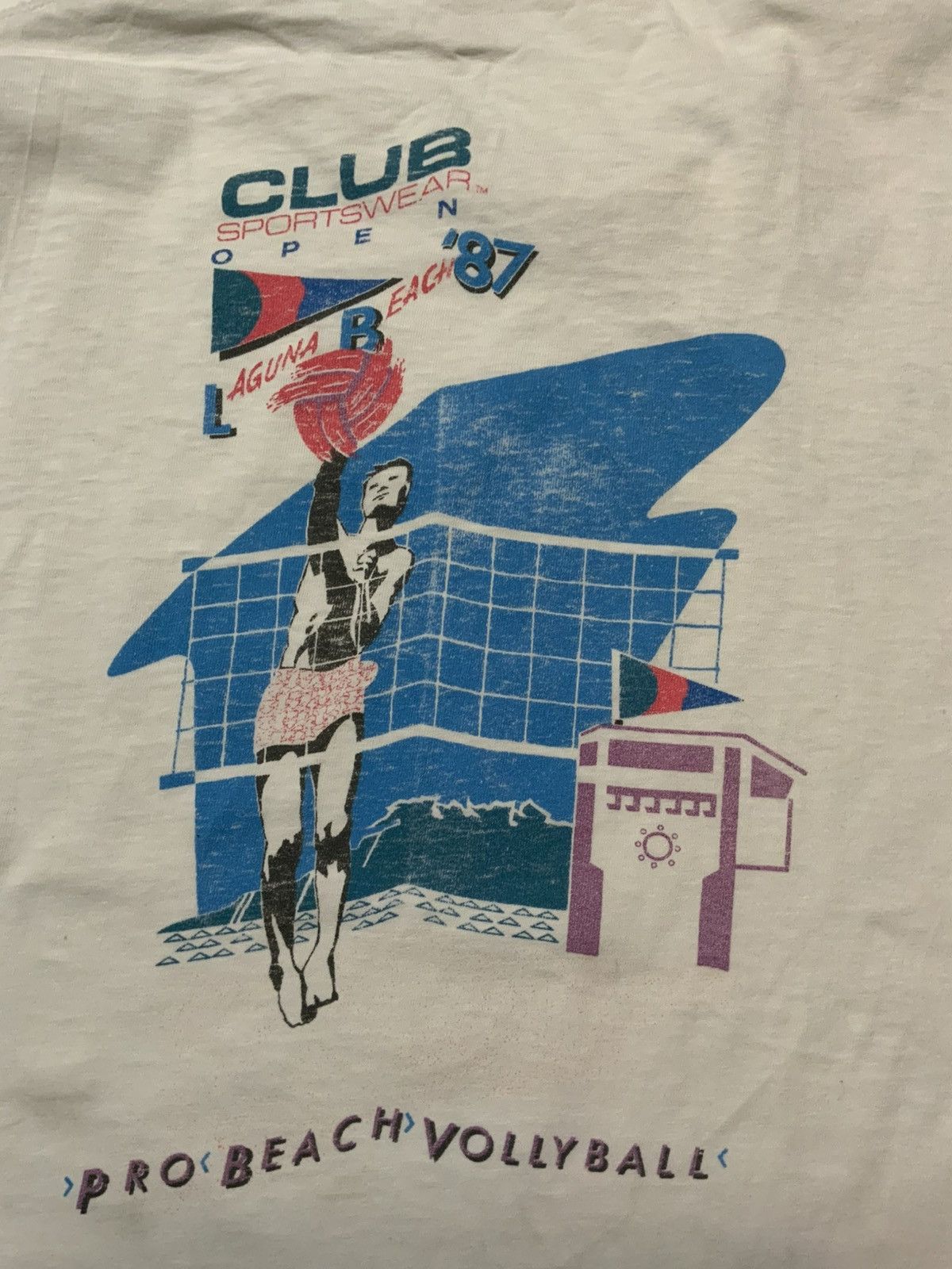Vintage Vintage 1987 Club Open Laguna Beach Volleyball Hobie T-Shirt Size US M / EU 48-50 / 2 - 1 Thumbnail