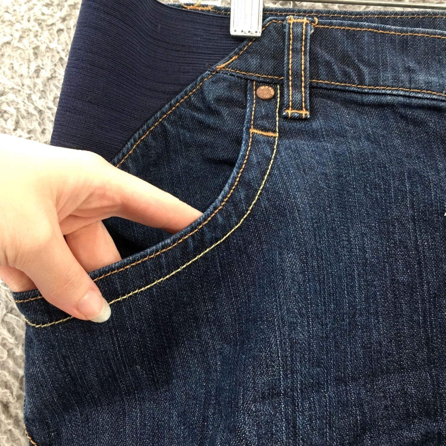 Old Navy Old Navy Bermuda Shorts Womens 12 Blue Denim Stretch Maternity Bermuda Shorts Womens 12 Blue Denim Stretch Size 34" / US 12 / IT 48 - 6 Thumbnail