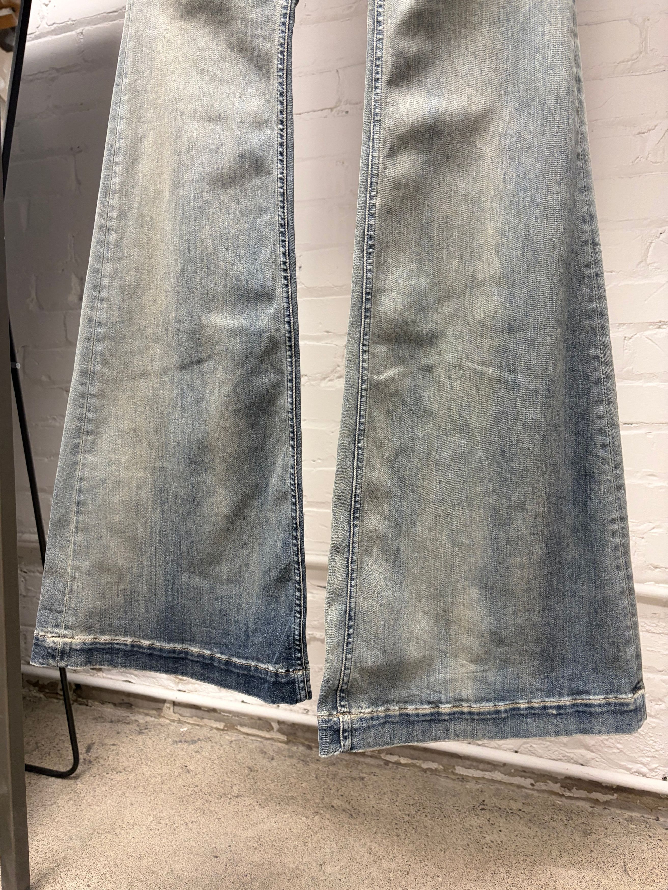 Rick Owens Rick Owens ‘Bolans’ Sky Blue Flared Leg Denim Size 27" / US 4 / IT 40 - 2 Thumbnail