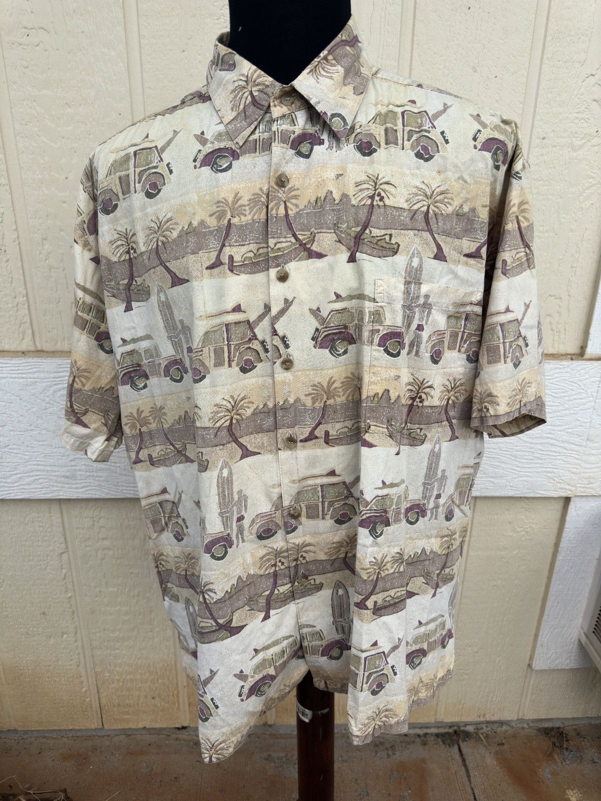 Other PreOwned Kahala Hawaiian Print Full Button Beige Men's XL Size US XL / EU 56 / 4 - 1 Thumbnail