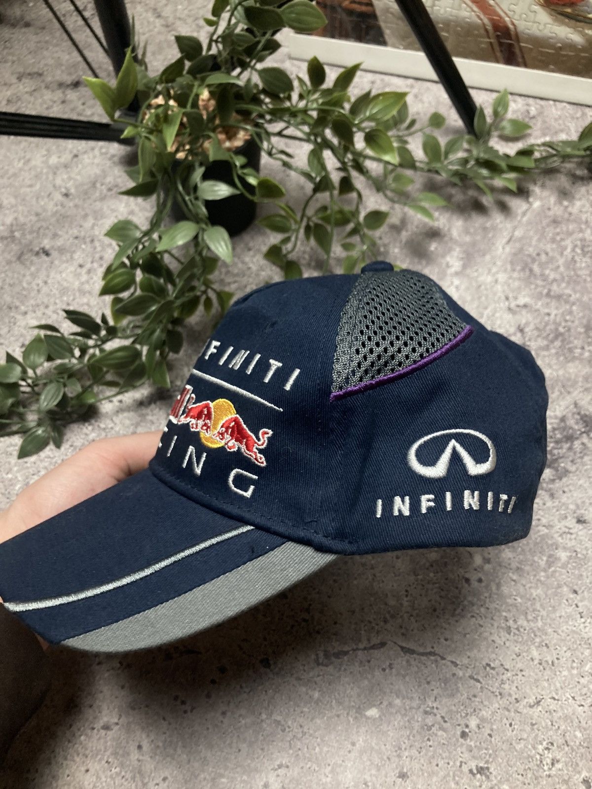 Formula 1 × Red Bull Vintage Red Bull racing Cap Formula 1 Infiniti Pepe Jeans Size ONE SIZE - 6 Thumbnail