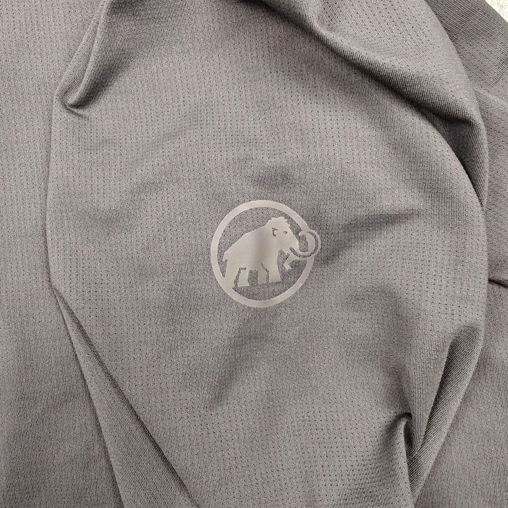 Mammut Mammut Pullover Mens XL Black Half Zip Long Sleeve Ski Athletic Fit Snow ML Raglan Sleeve Mock Neck Stand-Up Collar Zip Size US XL / EU 56 / 4 - 3 Thumbnail