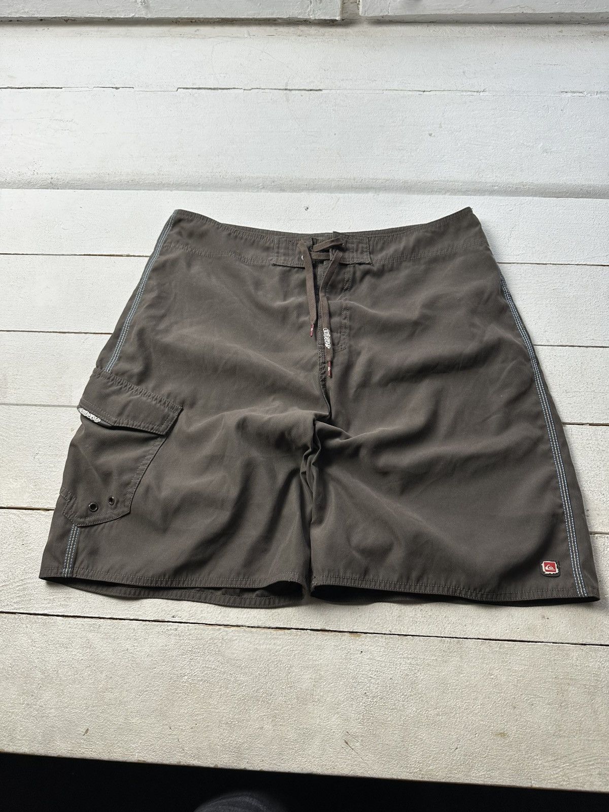 Quiksilver 🚨Vintage Quiksilver Shorts Big Logo Y2K Style 90s Surfing Size US 33 - 2 Thumbnail