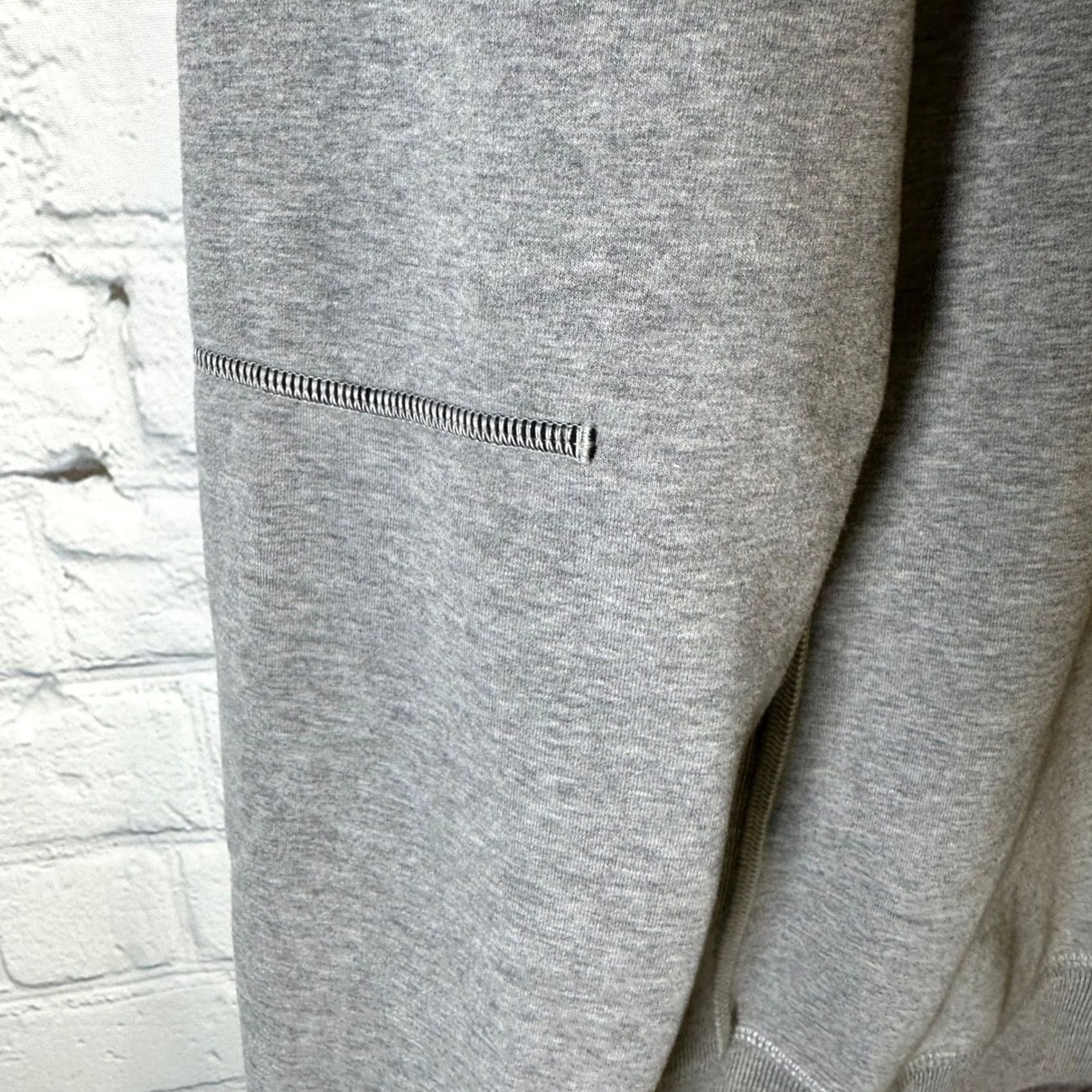 Lululemon Lululemon Mens Crewneck Sweatshirt Heathered Grey Contrast Stitch Pullover Shirt Mens M Gray/Heathered Size US M / EU 48-50 / 2 - 3 Thumbnail